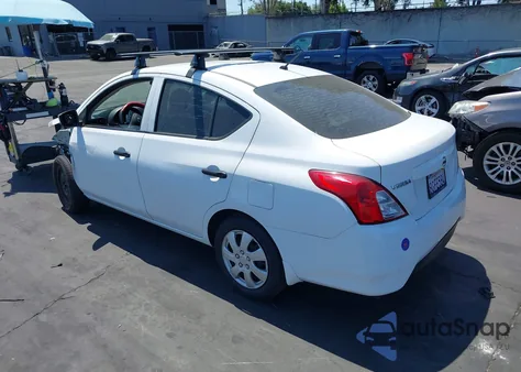 2018 Nissan Versa 1.6 S из США, поврежденный, VIN 3N1CN7APXJL866041